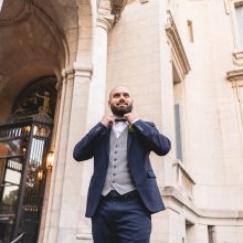 Comment porter le gilet de costume? - image groom-7983097_1280-220x220 on https://gianniferrucci-tlse.fr
