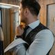 Comment choisir et porter un manteau long? - image pexels-tima-miroshnichenko-6765520-80x80 on https://gianniferrucci-tlse.fr