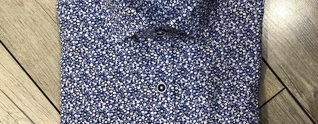 Chemise bleue à motifs - image chemise-bleue-bulle-e1551361951160-1280x500 on https://gianniferrucci-tlse.fr