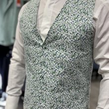 Gilet liberty fleuri vert - image  on https://gianniferrucci-tlse.fr