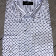 chemise blanche à motif bleu - image  on https://gianniferrucci-tlse.fr