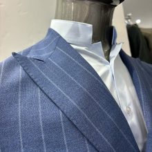 Costume croisé a fine rayure - image  on https://gianniferrucci-tlse.fr