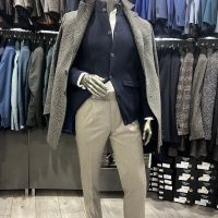 Veste bleue, motif piquée - image  on https://gianniferrucci-tlse.fr