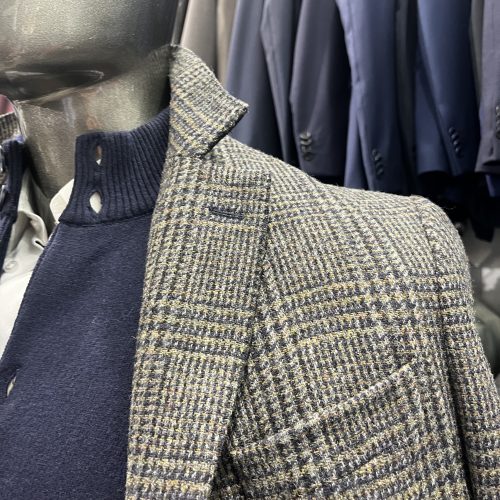 Gilet gris anthracite - image IMG_8874-2-e1760950357340-500x500 on https://gianniferrucci-tlse.fr