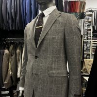 Veste bleue, motif piquée - image  on https://gianniferrucci-tlse.fr