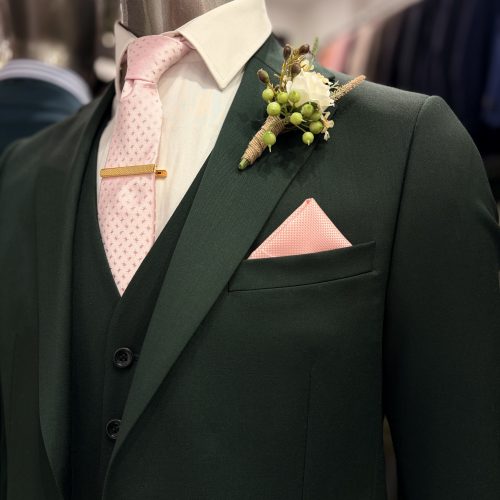 Costume trois pièces - Une élégance audacieuse et intemporelle - image  on https://gianniferrucci-tlse.fr