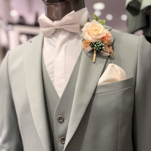 costume trois pièces à doublure fleurie - image  on https://gianniferrucci-tlse.fr