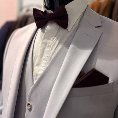 Ce costume trois pièces bleu clair - image  on https://gianniferrucci-tlse.fr